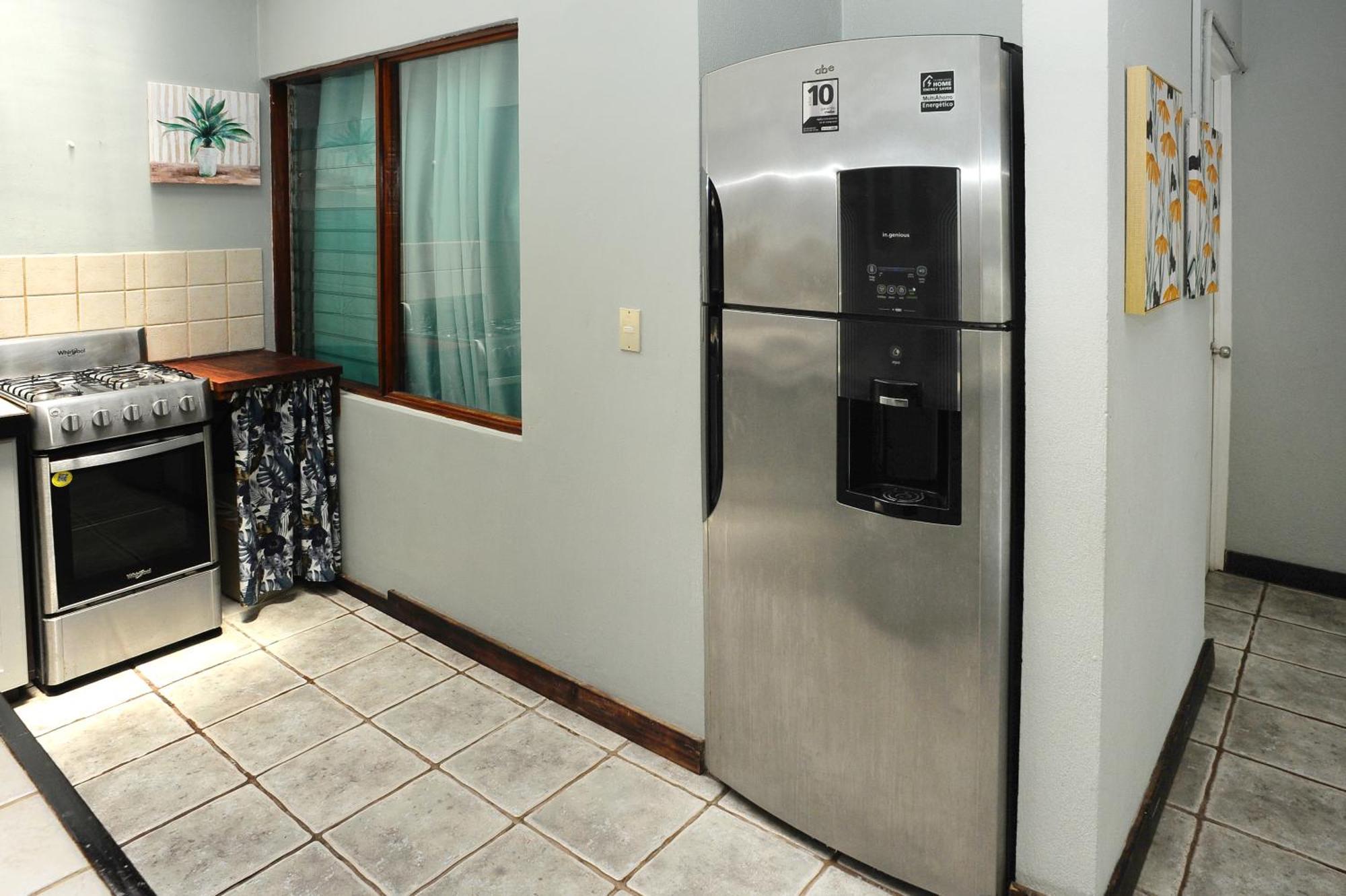 Private Fully Furnished Home At Wide Mouth Frog Hostel Quepos Exteriér fotografie
